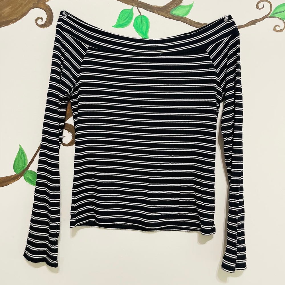 Aeropostale boat neck cute top